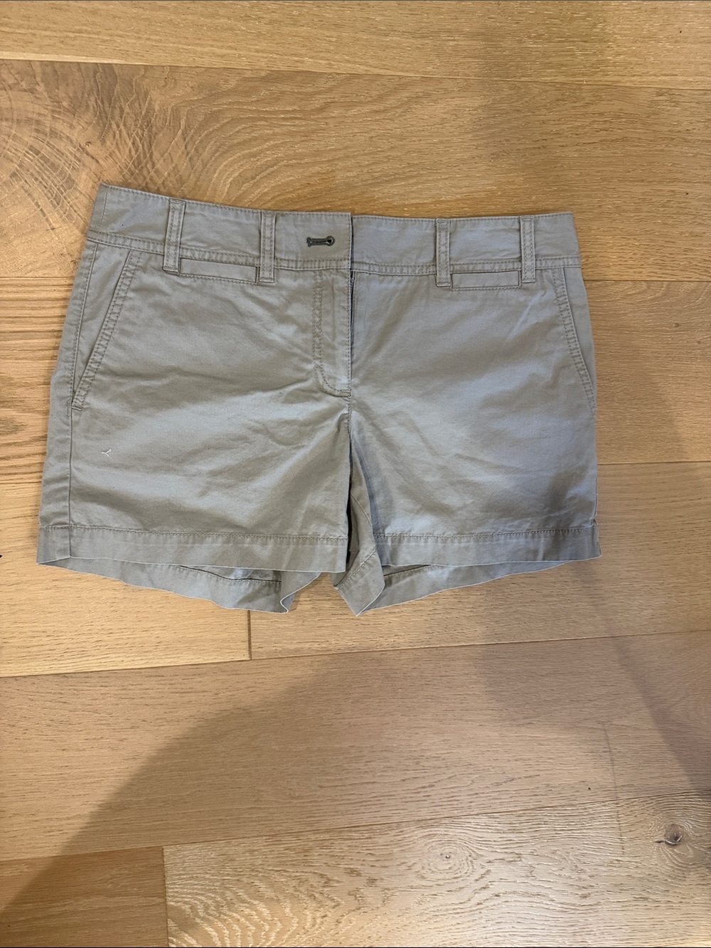 NWT LOFT Gray Women’s Shorts size 6